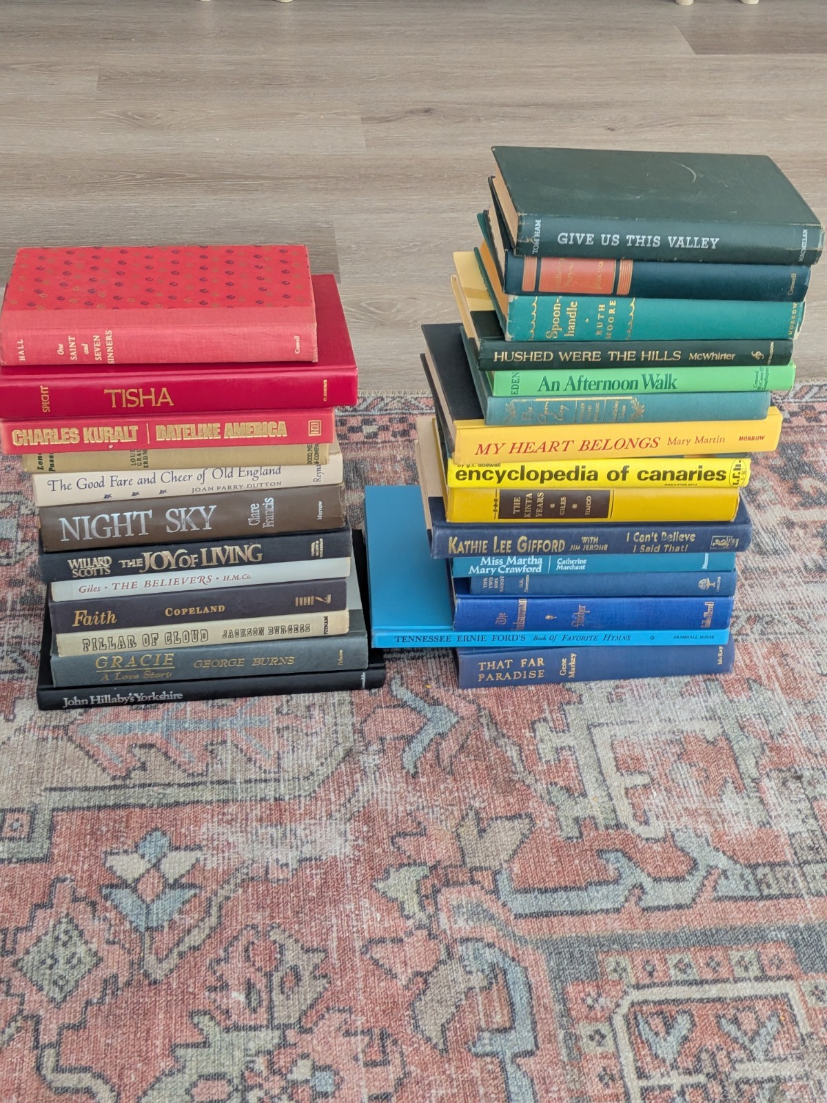 24in 27# Colored Red Blue Yellow Black Green Hardback Books For Decorating