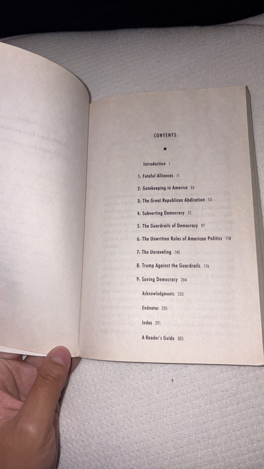 How Democracies Die Paperback – Steven Levitsky & Daniel Ziblatt, Broadway