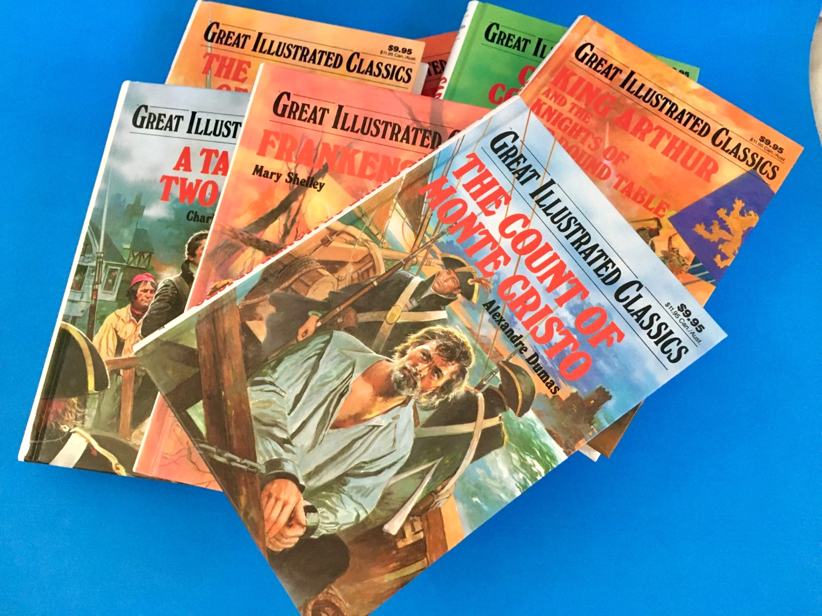 Great Illustrated Classics Books: Frankenstein, King Arthur, Time Machine & More