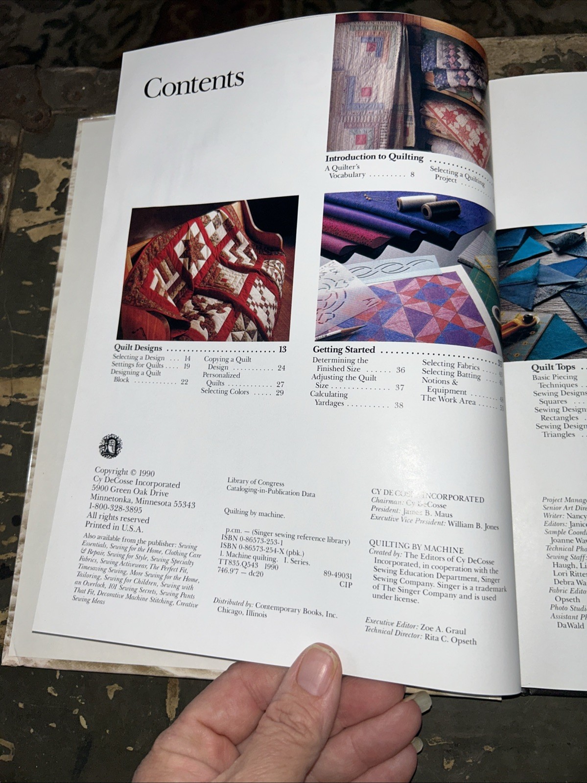 Quilting by Machine – SINGER Sewing Reference Library Hardcover