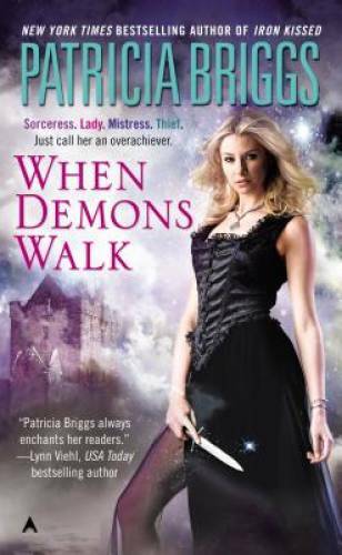 When Demons Walk (Sianim series) – Mass Market Paperback – GOOD