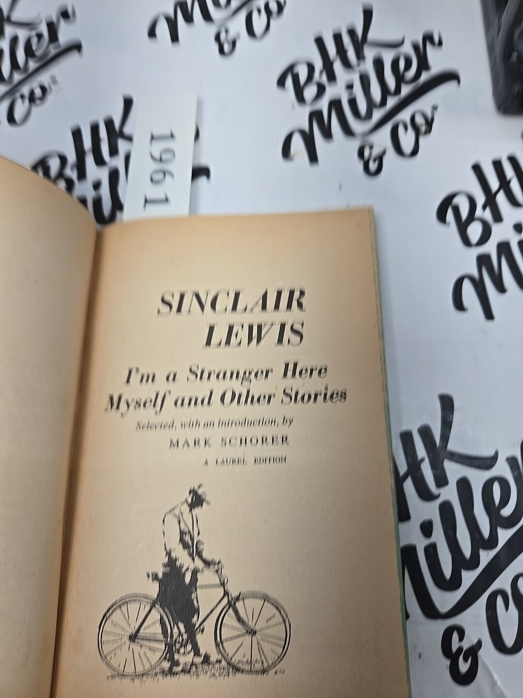 I’m a Stranger Here Myself by Sinclair Lewis 1962 1st Ed Paperback Vintage