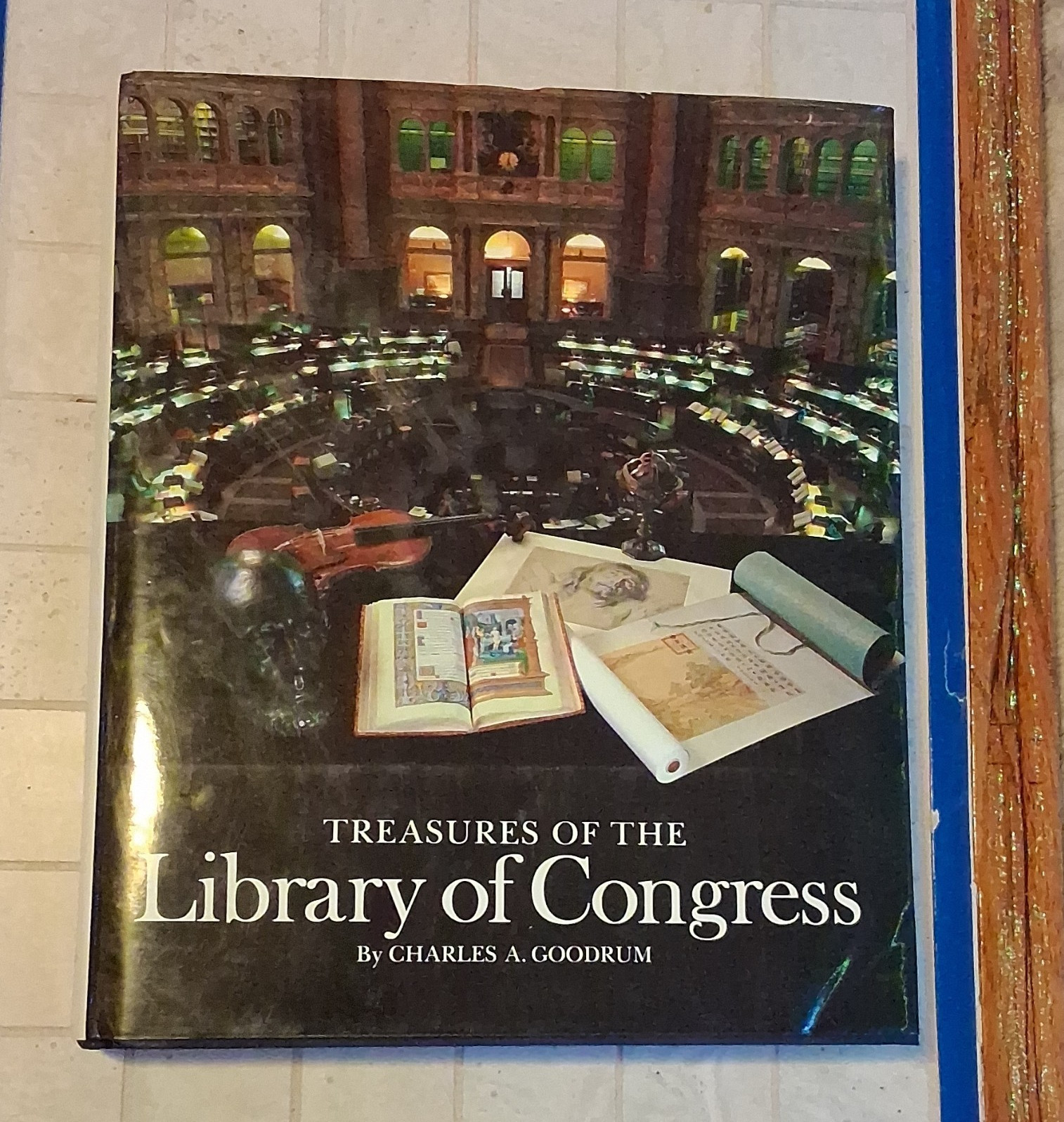 Harry N. Abrams Treasures of the Library of Congress HC Illus w/ Dust Jacket