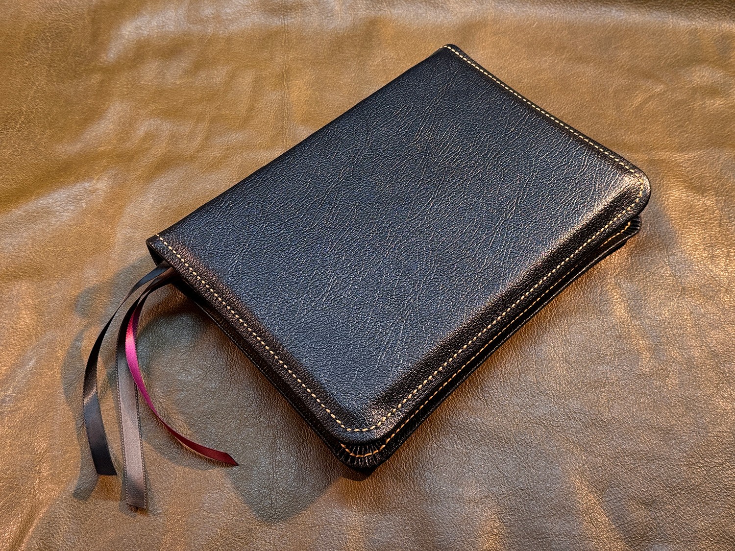 ESV Single Column Journaling Bible, Pebbled Black Goatskin Leather, Brown Liner