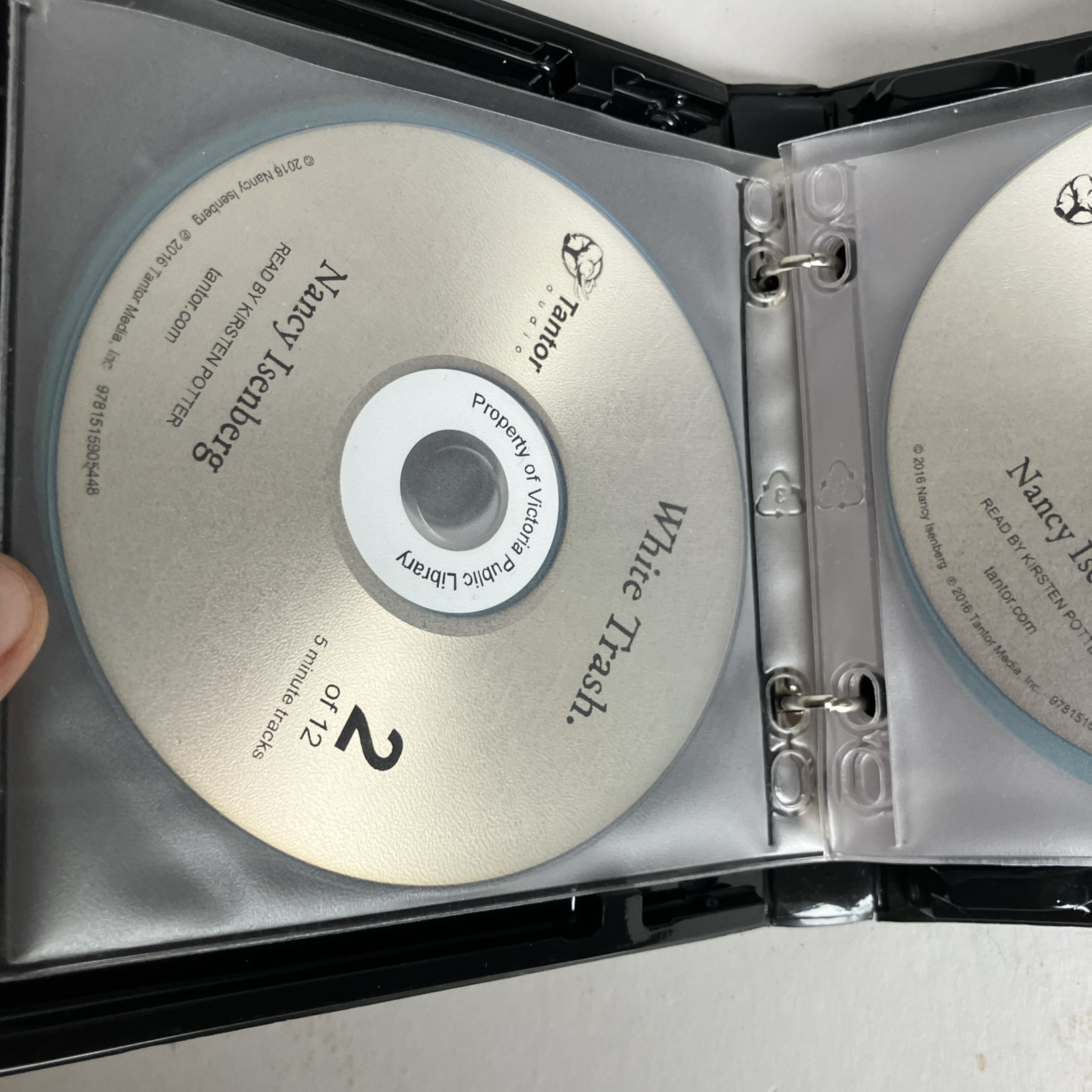 White Trash: The 400-Year Untold – Audio, by Isenberg Nancy – Very Good Rare