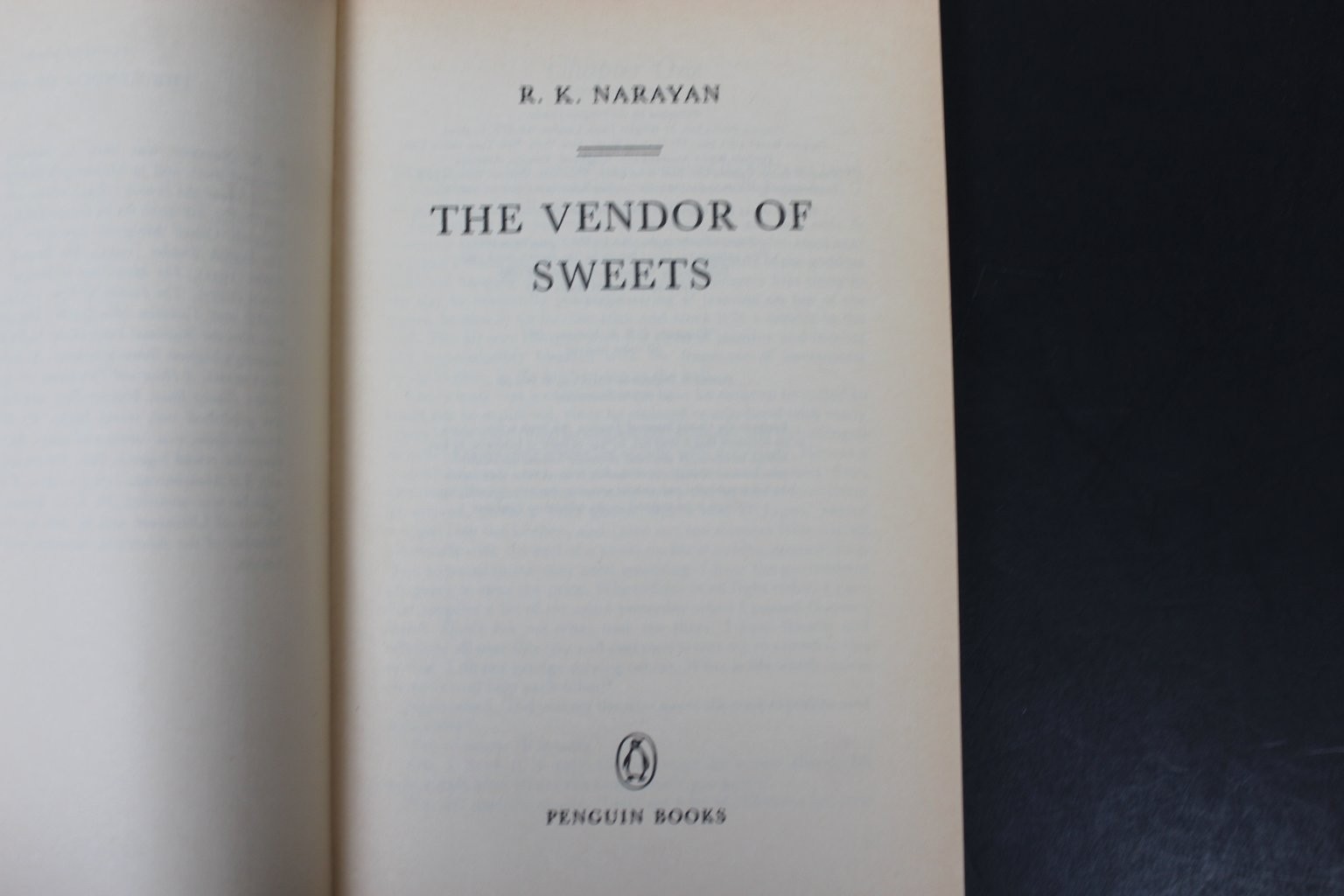 Vendor of Sweets R.K. Narayan 1983 Penguin Books Indian Fiction Malgudi PB