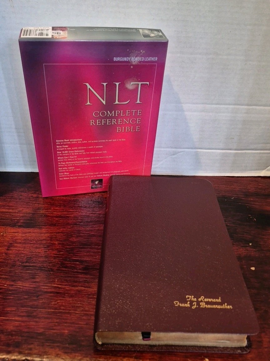 NLT Complete Reference Bible by Tyndale House Publishers Staff (2003, Leatherlik
