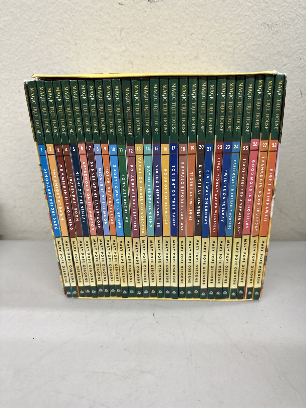 A Library of Superkids Magic Tree House 1-28 books Box Set Used Everything