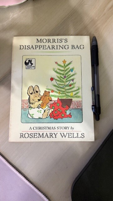 Morris’s Disappearing Bag: A Christmas Story Rosemary Wells