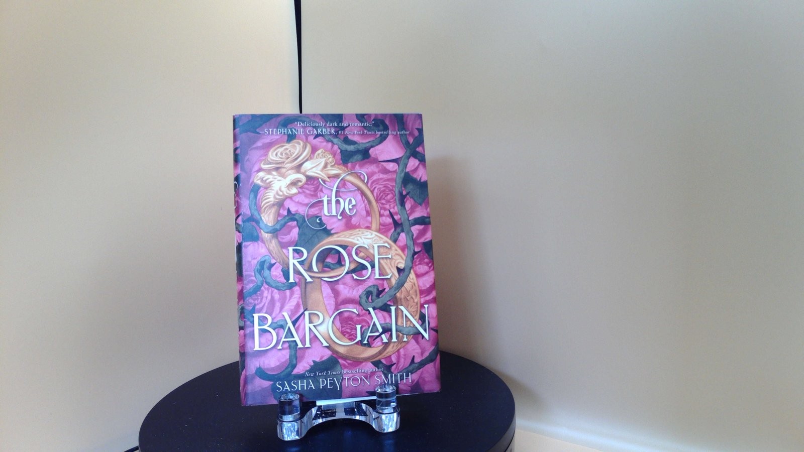 Sasha Peyton Smith – The Rose Bargain New SEE DESCRIPTION – SEE DESCRIPTION