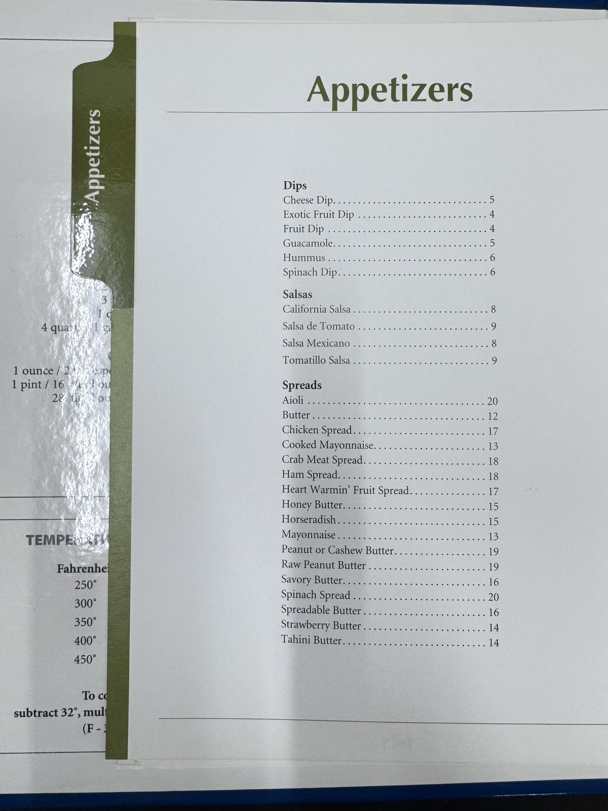 Vita-Mix Whole Food Recipes For Better Living 3-Ring Binder 2007 Cookbook & DVD