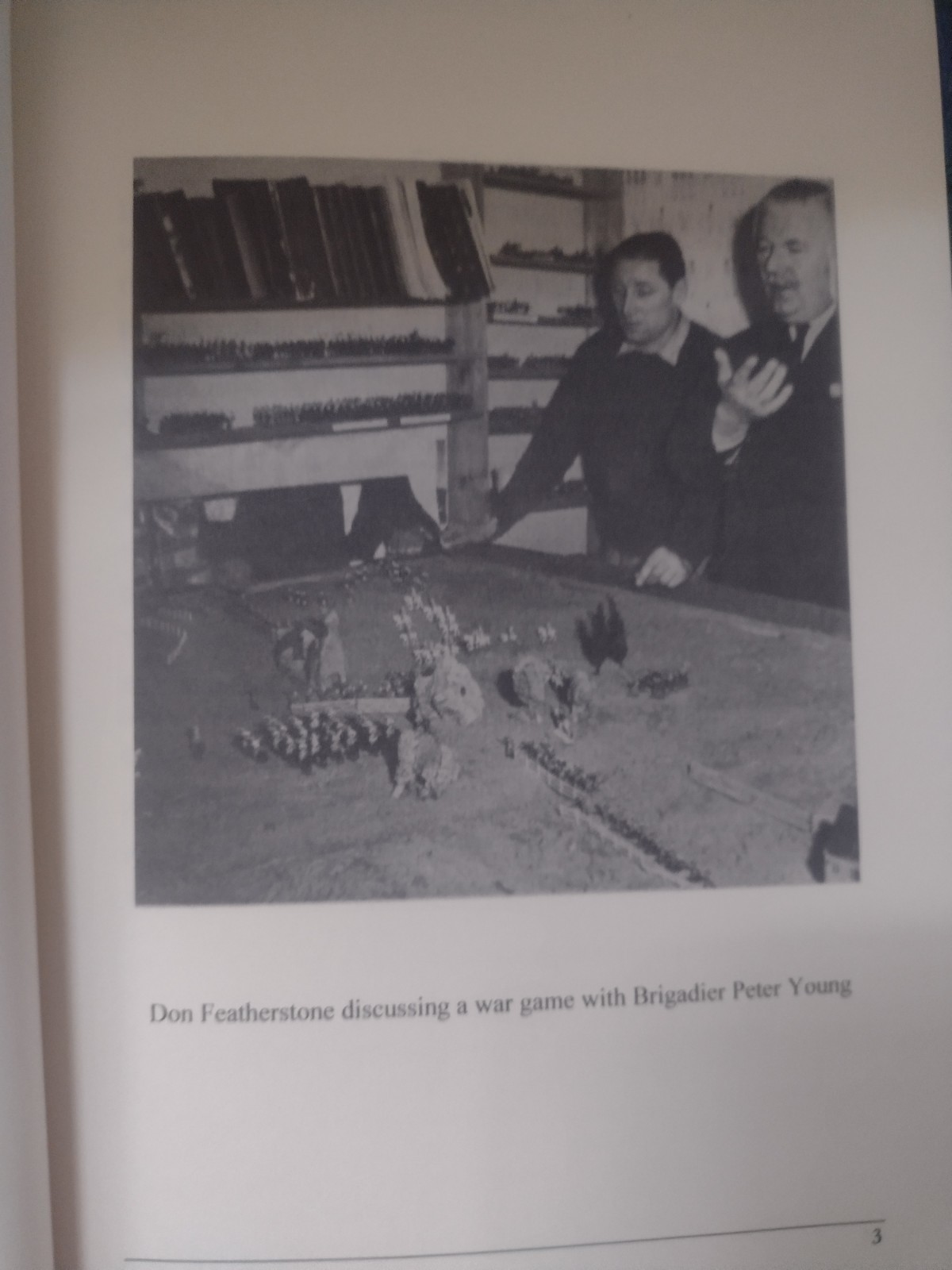 Donald Featherstone’s War Games Battles and Manoeuvres with Model Soldiers signe
