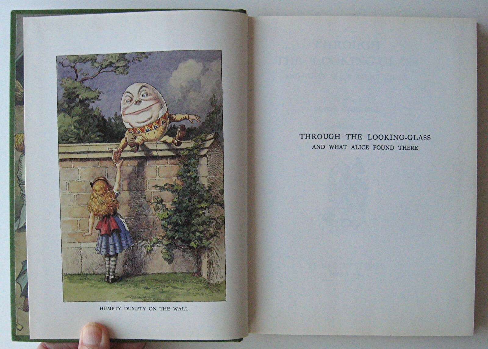 THROUGH THE LOOKING-GLASS Lewis Carroll ILLUS Sir John Tenniel HC DJ 1977 1st X1