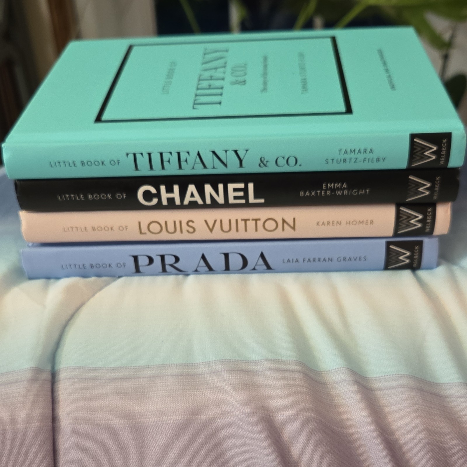 Welbeck Little Book of Fashion Hardcover Set: Tiffany & Co., Chanel, LV, Prada
