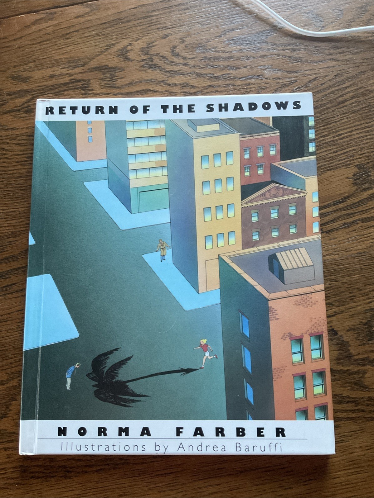 Return of the Shadows (A Laura Geringer Book) by Norma Farber