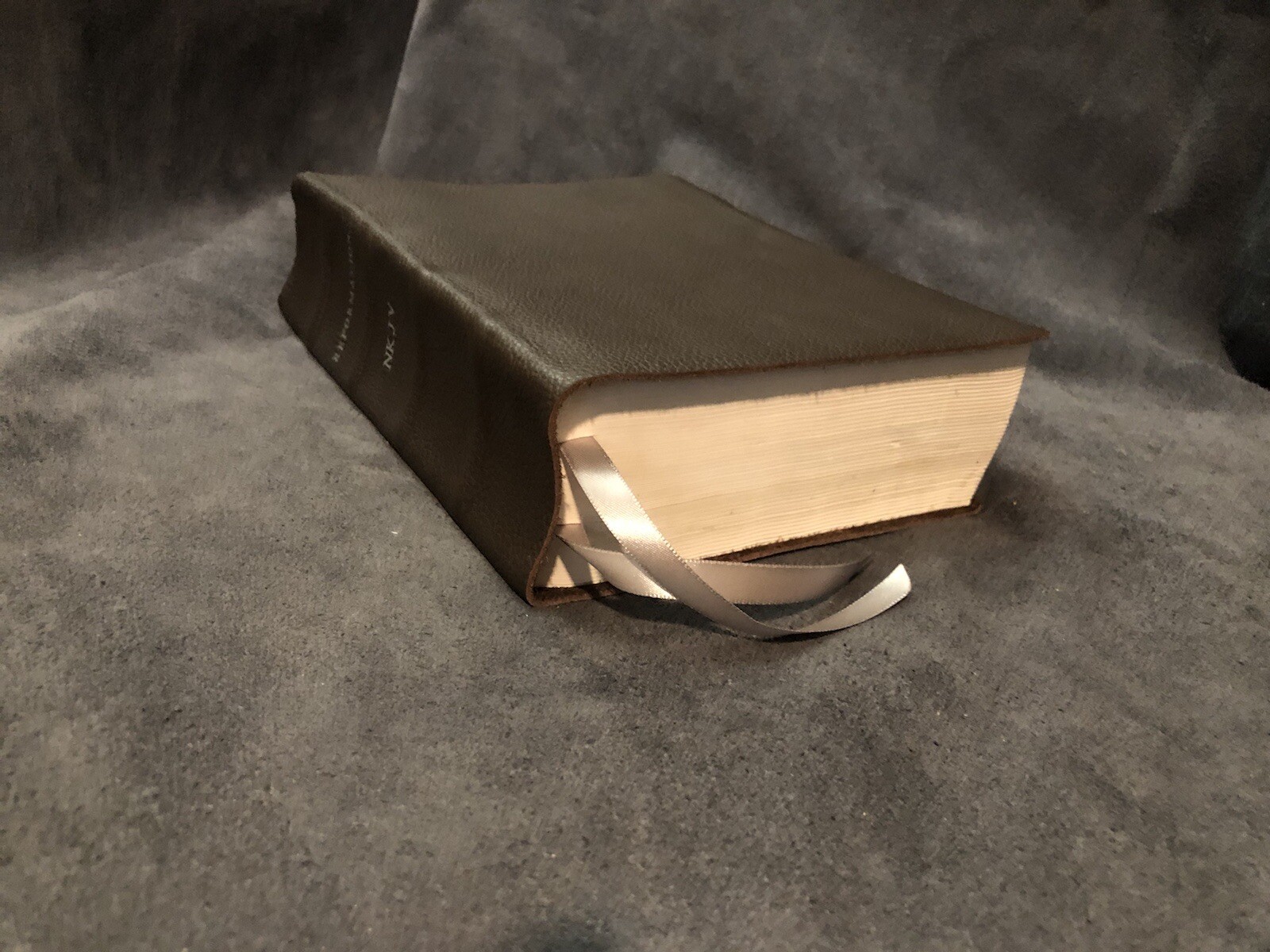 ESV reformation study Bible ENGLISH STANDARD VERSION R.C. Sproul Brown L￼eather