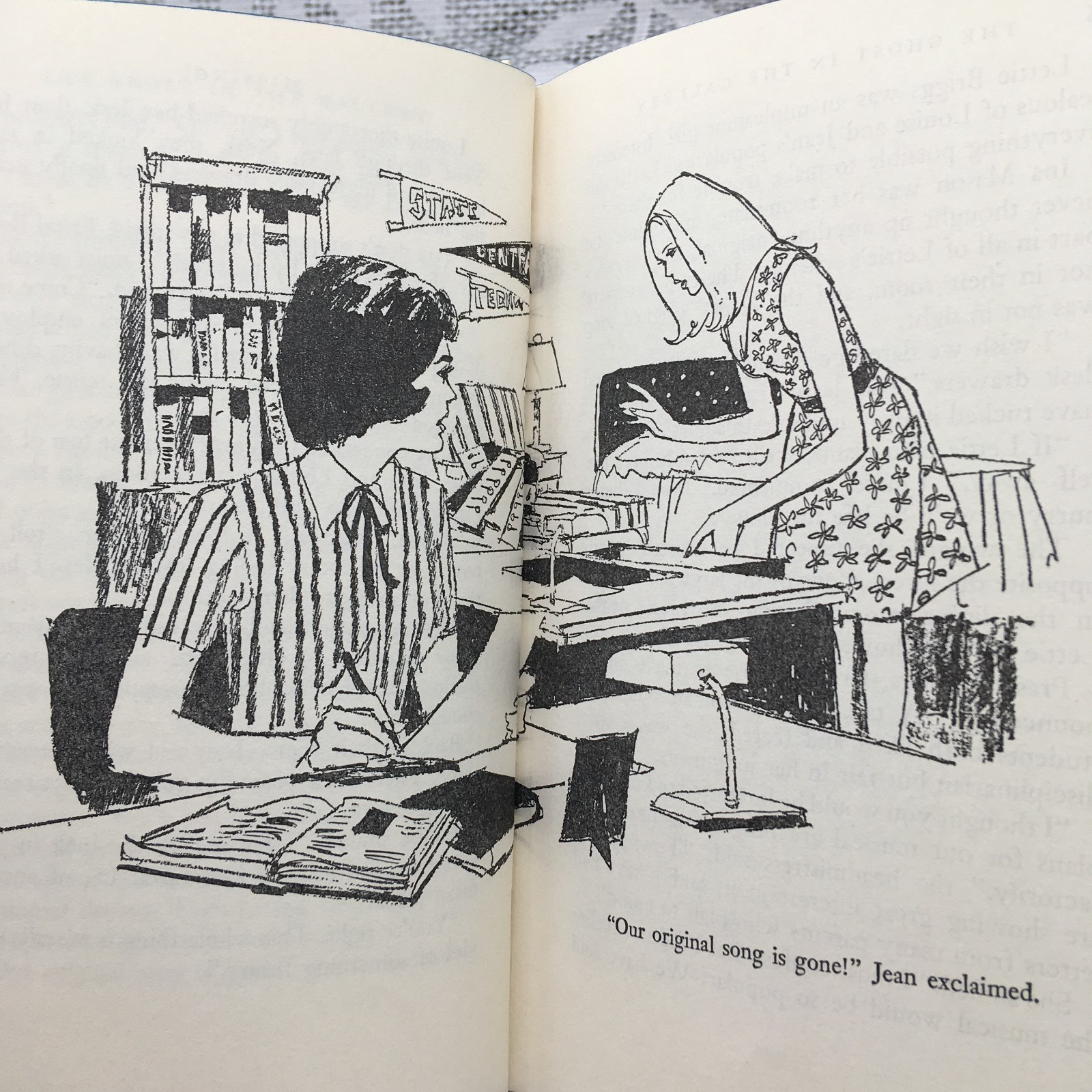 2 BOOK COMBO. The Ghost in the Gallery & The Sierra Gold Mystery Carolyn Keene