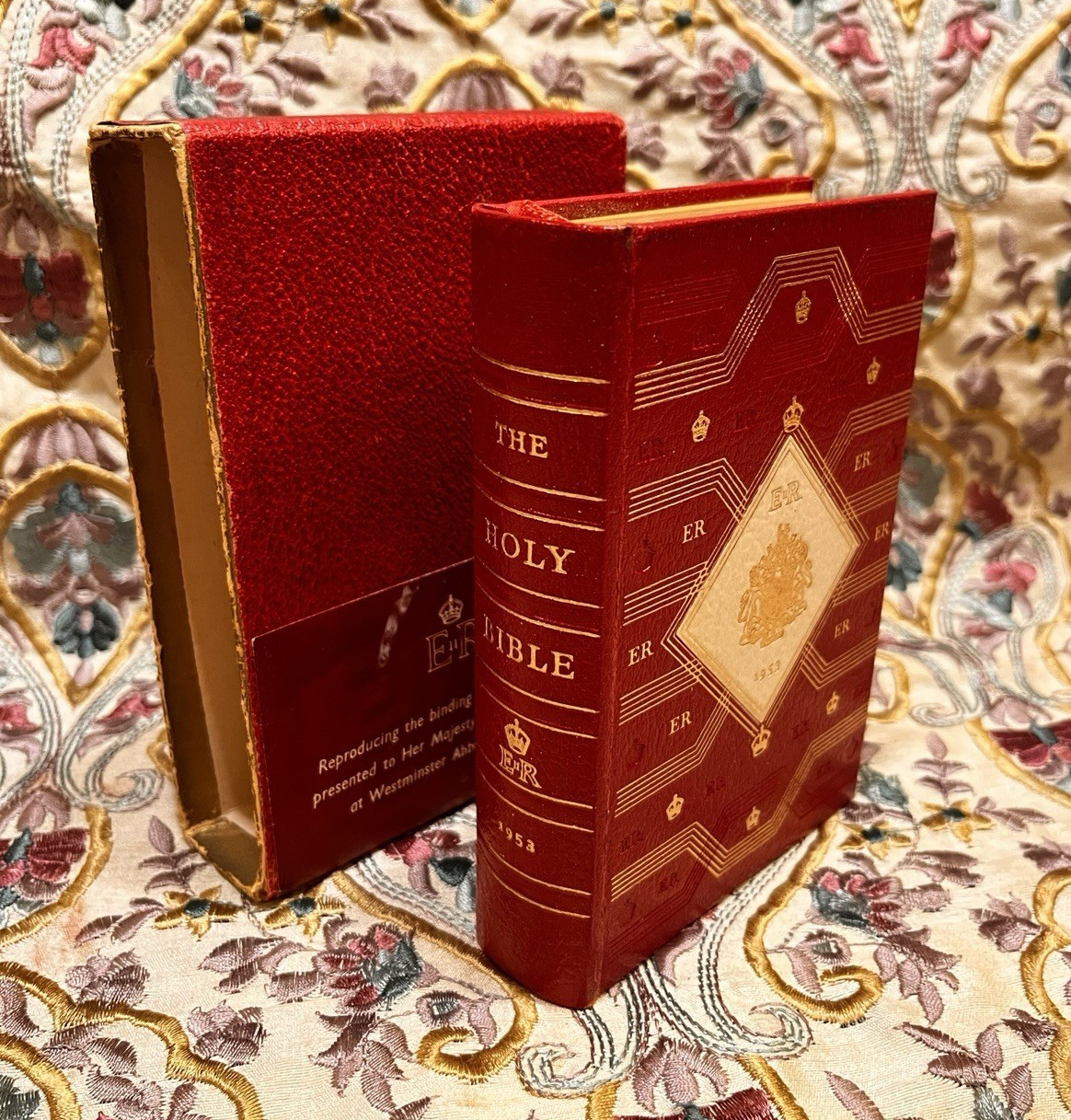Oxford Miniature Coronation Bible The Holy Bible 1953 Leather Bound HC Inscribed