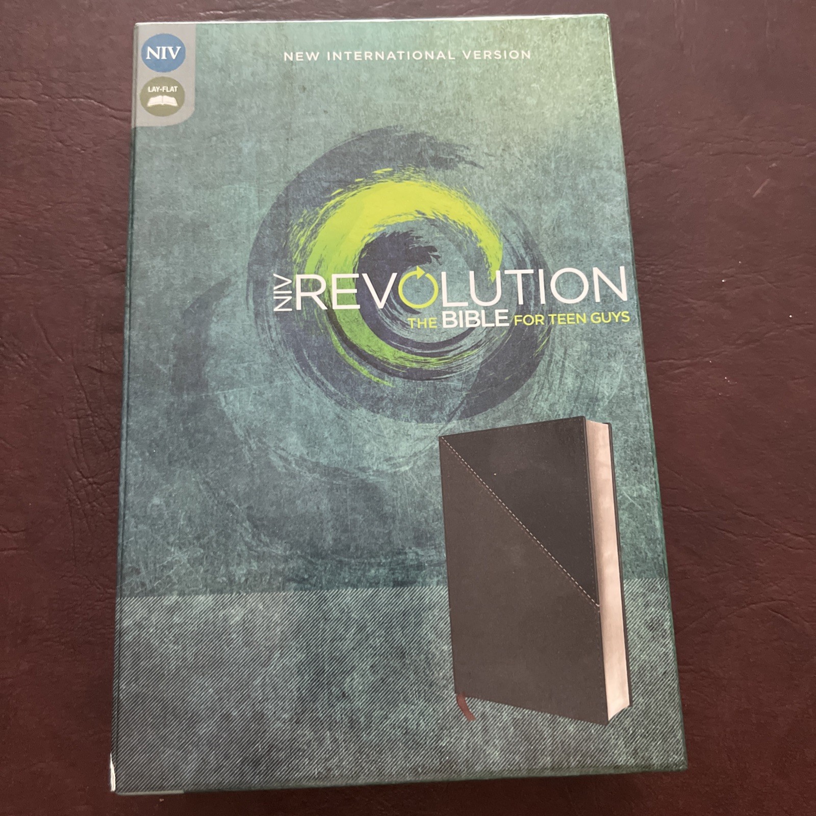 NIV, The Revolution Bible, Leathersoft, Gray/Navy: NEW for Teen Guys $55 MSRP