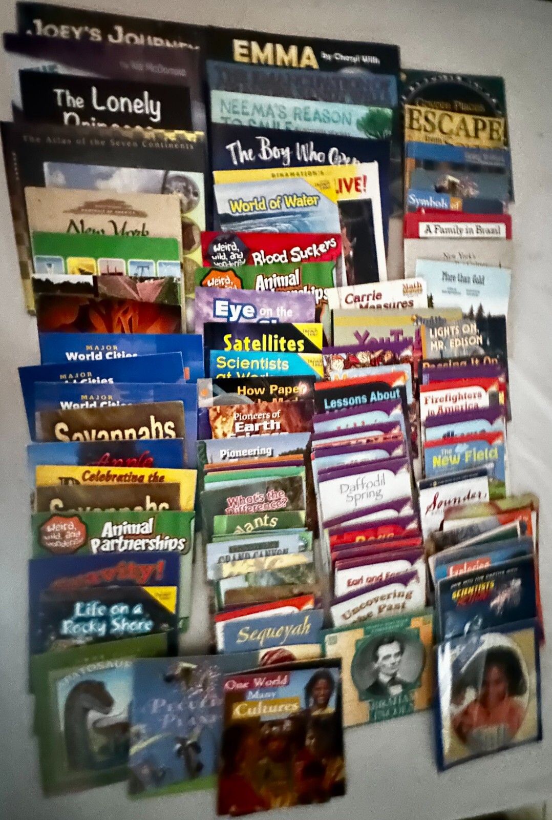 Lot of 109 Children Fiction PICTURE KIDS BOOKS RANDOM MIX PB/HC