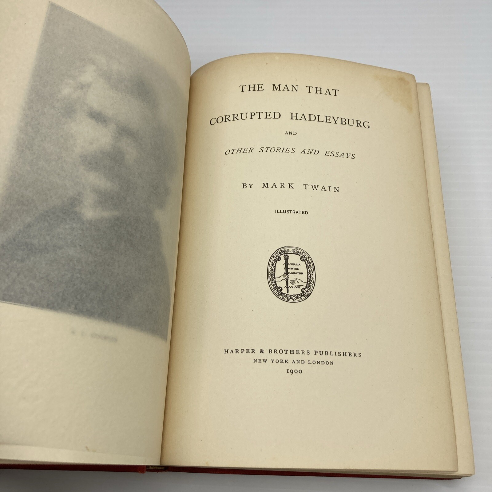 Mark Twain The Man That Corrupted Hadleyburgand Other Stories and Essays 1900 HC