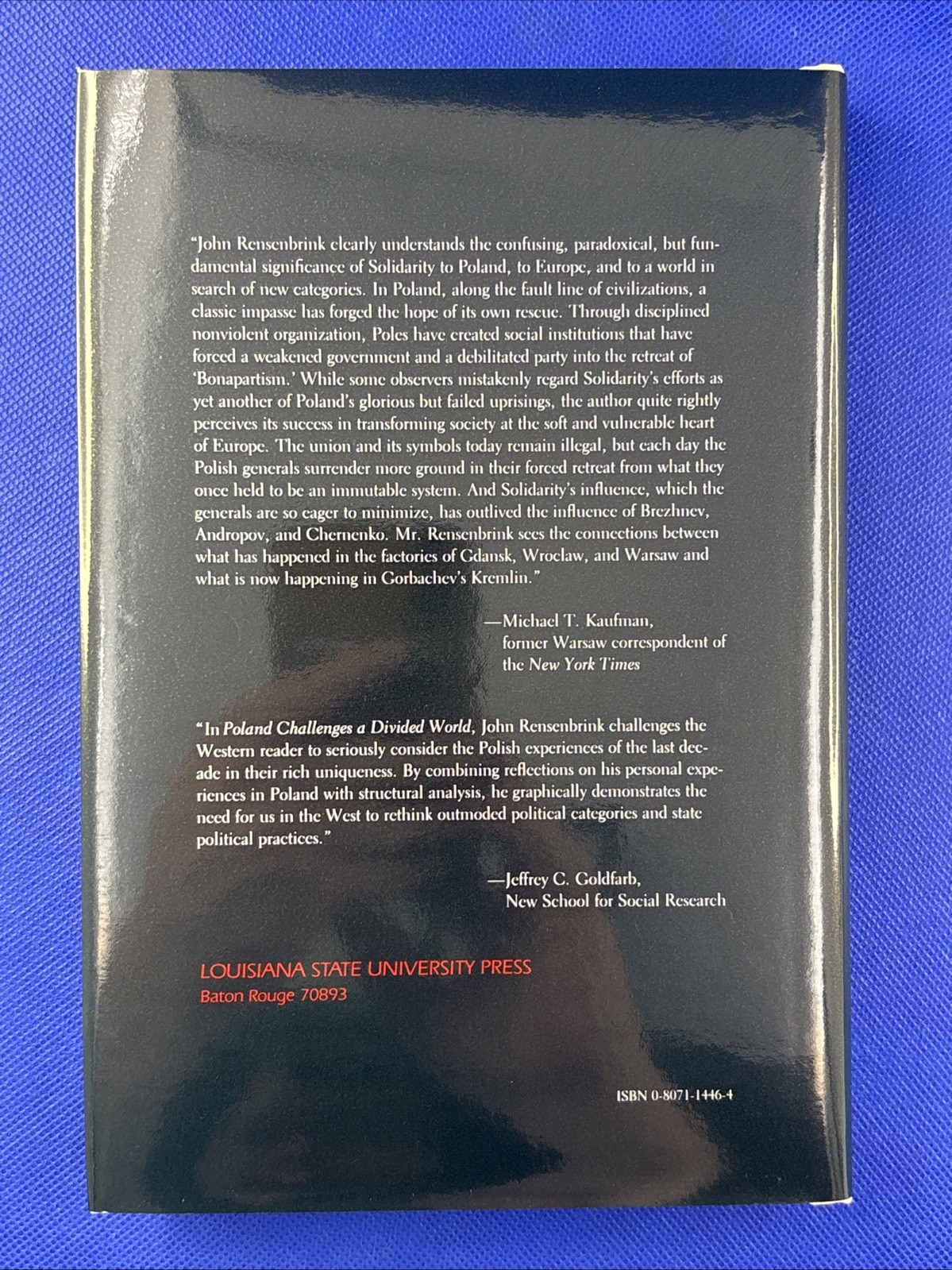 Poland Challenges a Divided World by Rensenbrink, John, Good Book