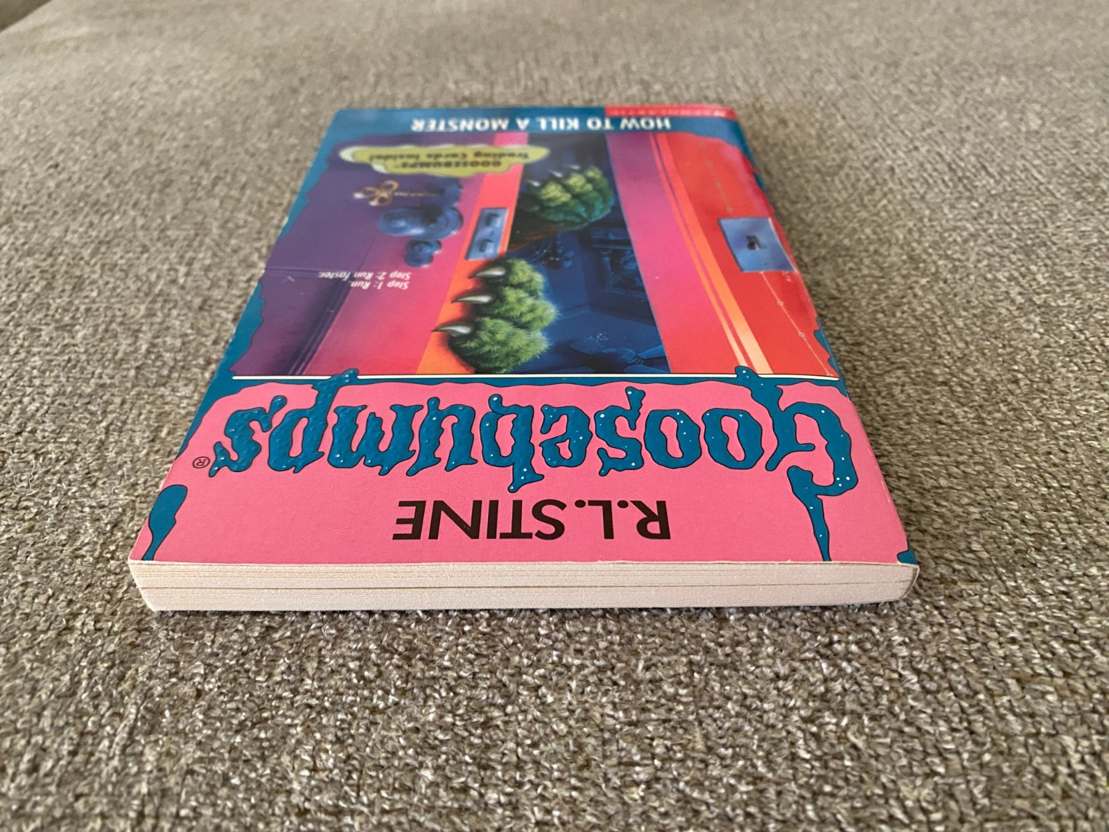 Like New 1st print Goosebumps #46 How To Kill a Monster w/bookmark/cards