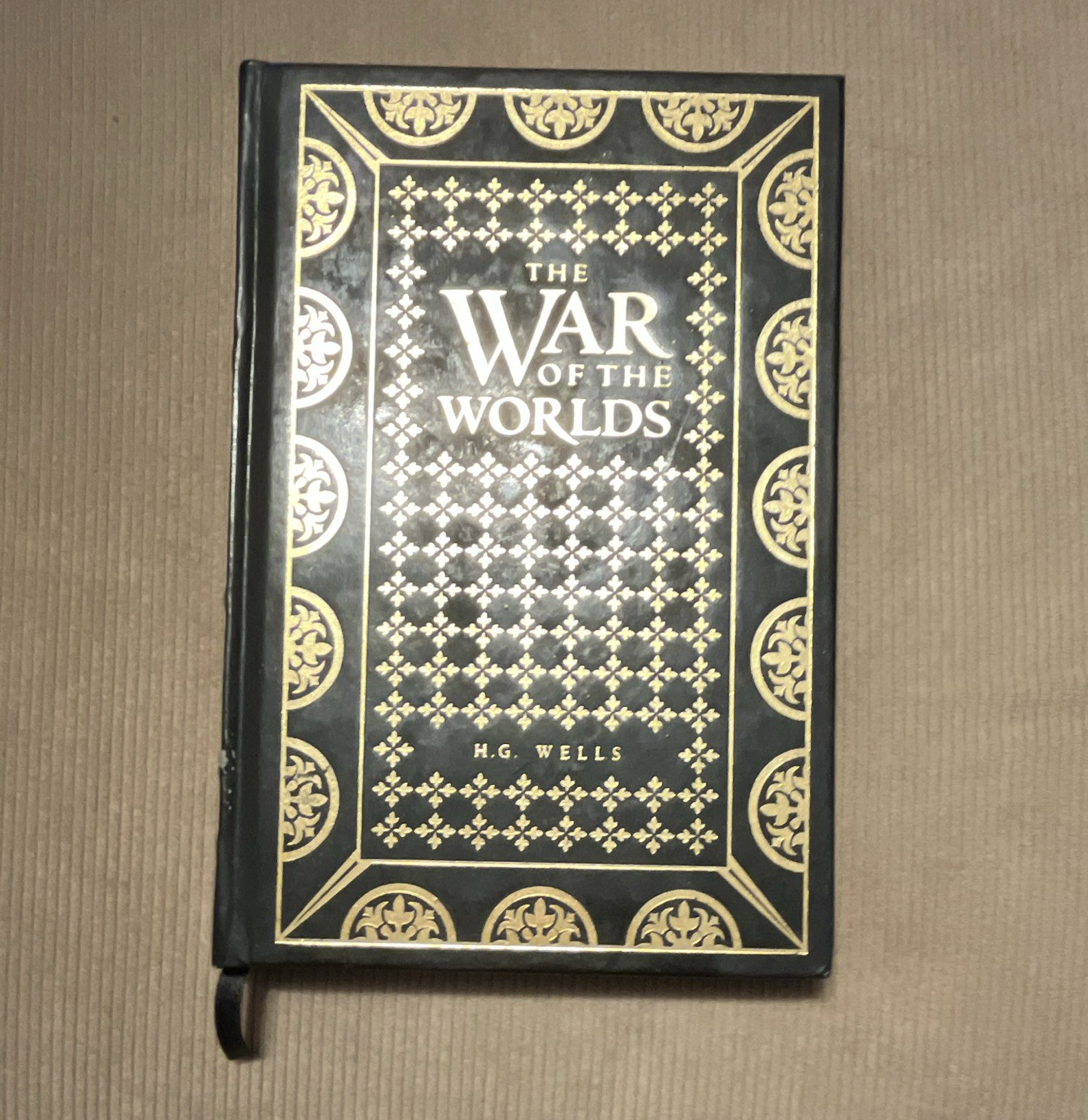 The War of the Worlds Hardcover Leather Bound by H.G. Wells Science Fiction