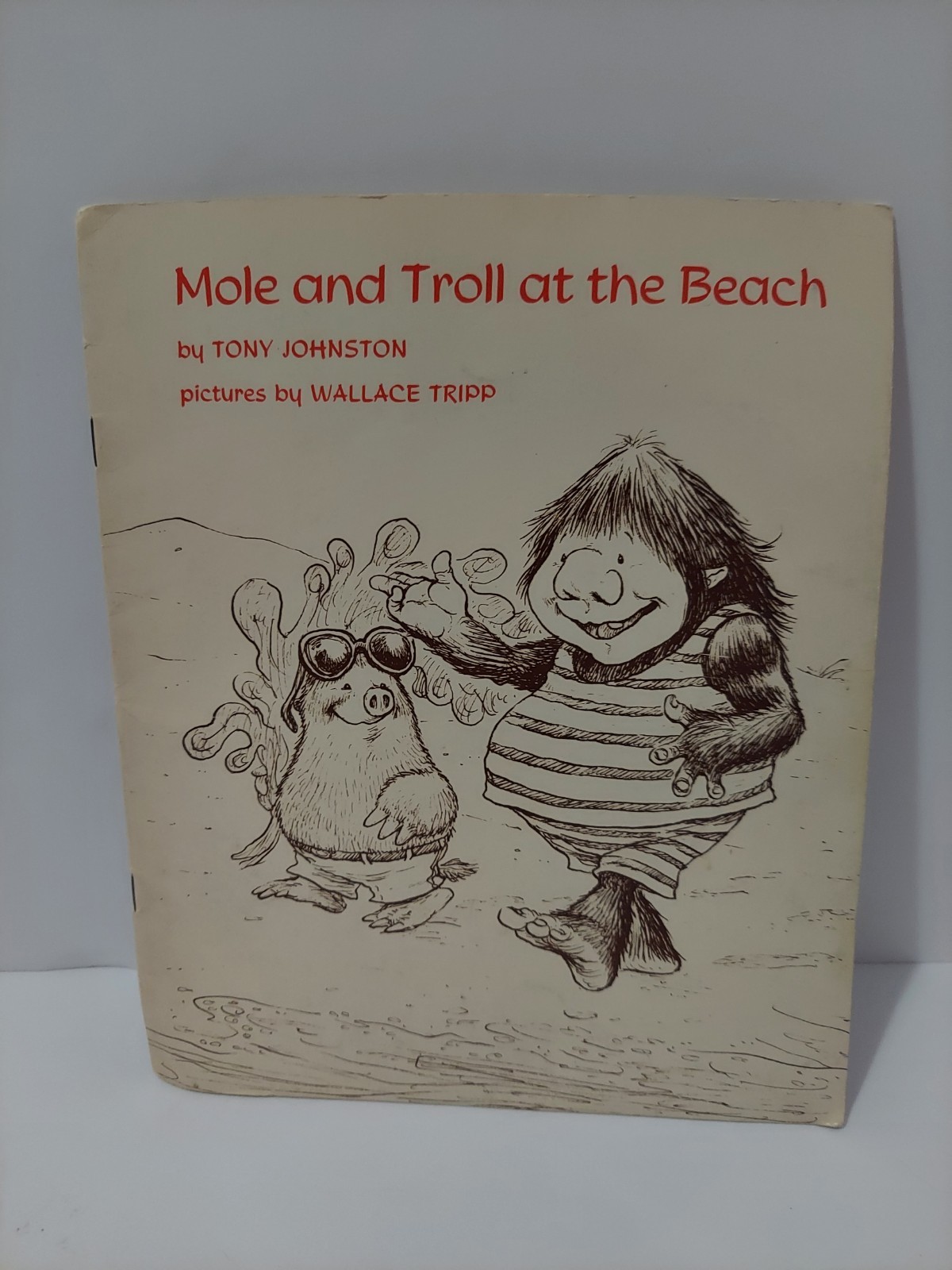 Mole and Troll at the Beach Tony Johnston Wallace Tripp Vintage Paperback 1977