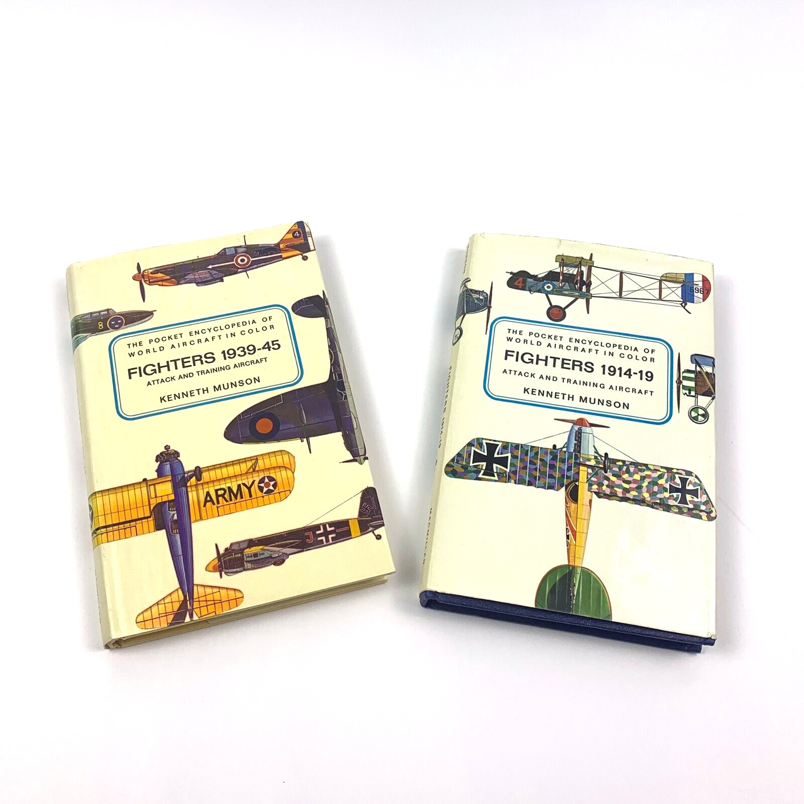 VTG Pocket Encyclopedia Of World Aircraft in Color Attack and Training Air Pair