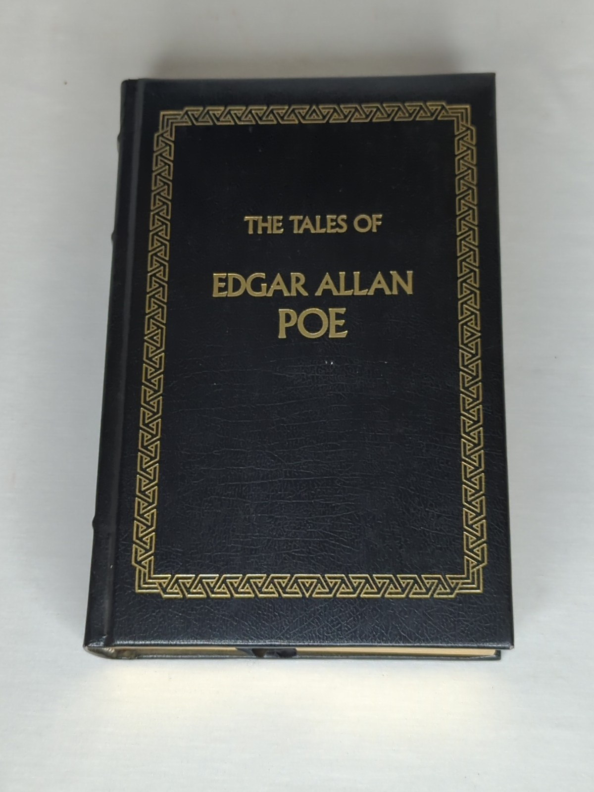 Tales of Edgar Allan Poe 1983 Longmeadow Press Leatherette