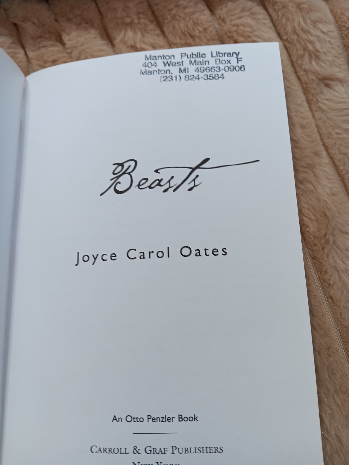 Beasts by Joyce Carol Oates (2001, Hardcover)