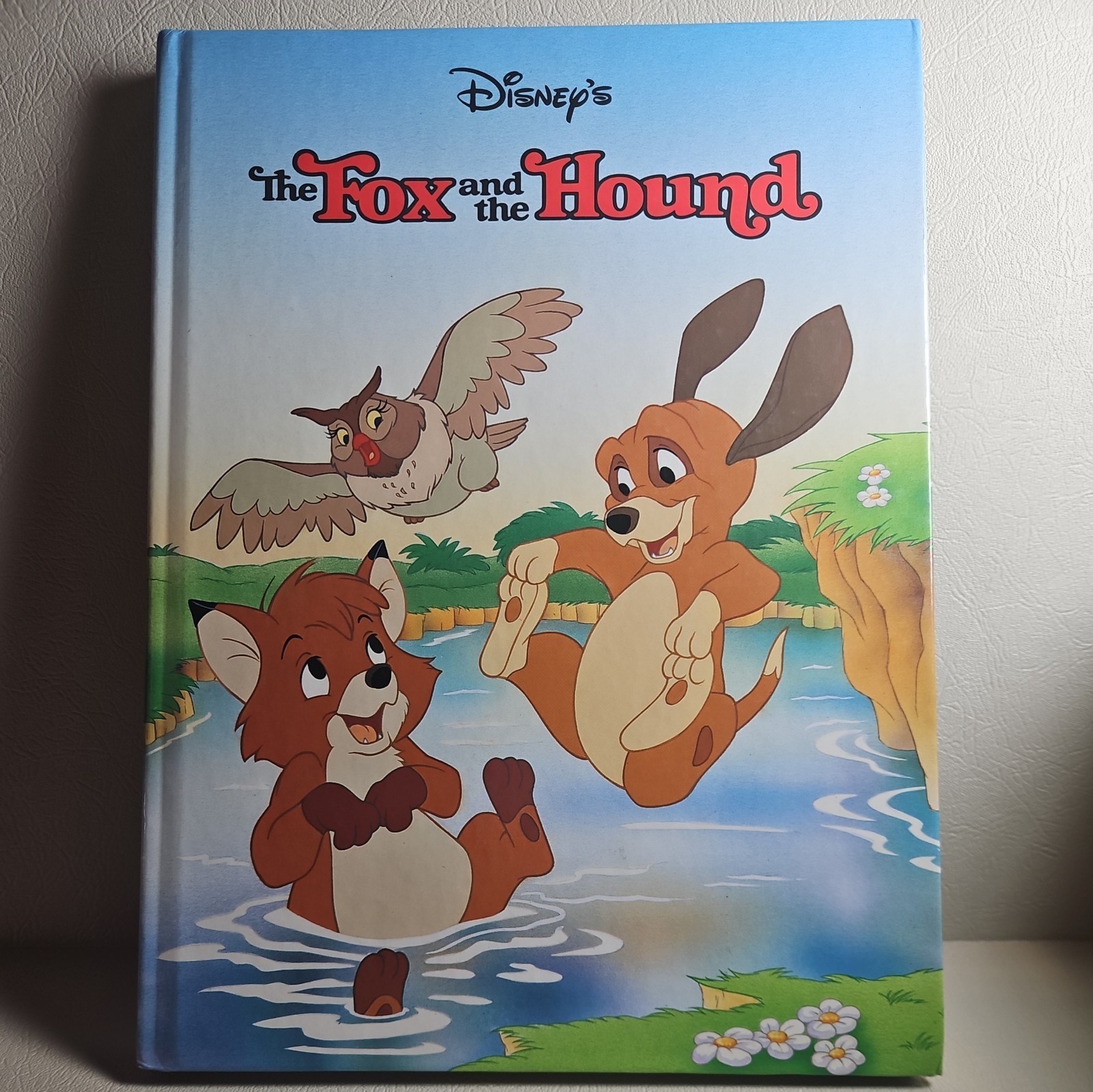 Disney’s The Fox and the Hound – Mouse Works – Hardback – New Old Stock – Mint