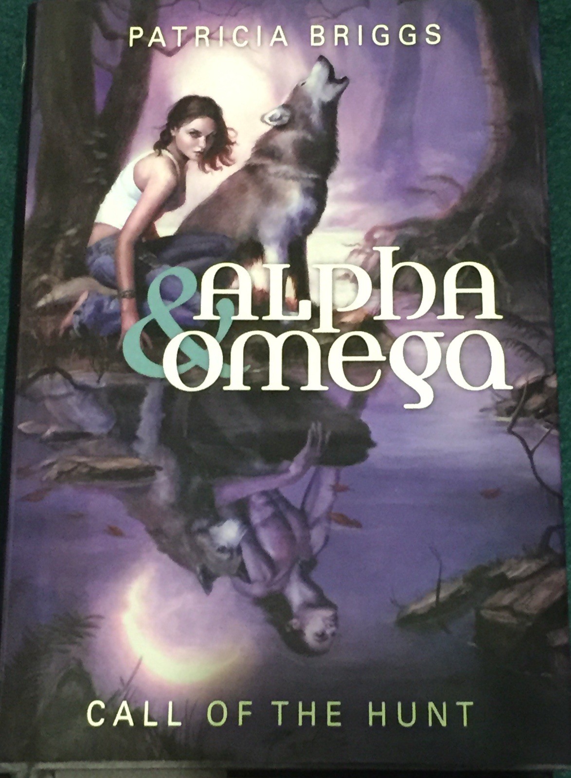 4-in-1 Werewolf Book – Patricia Briggs Alpha and Omega Novels – SFBC Omnibus