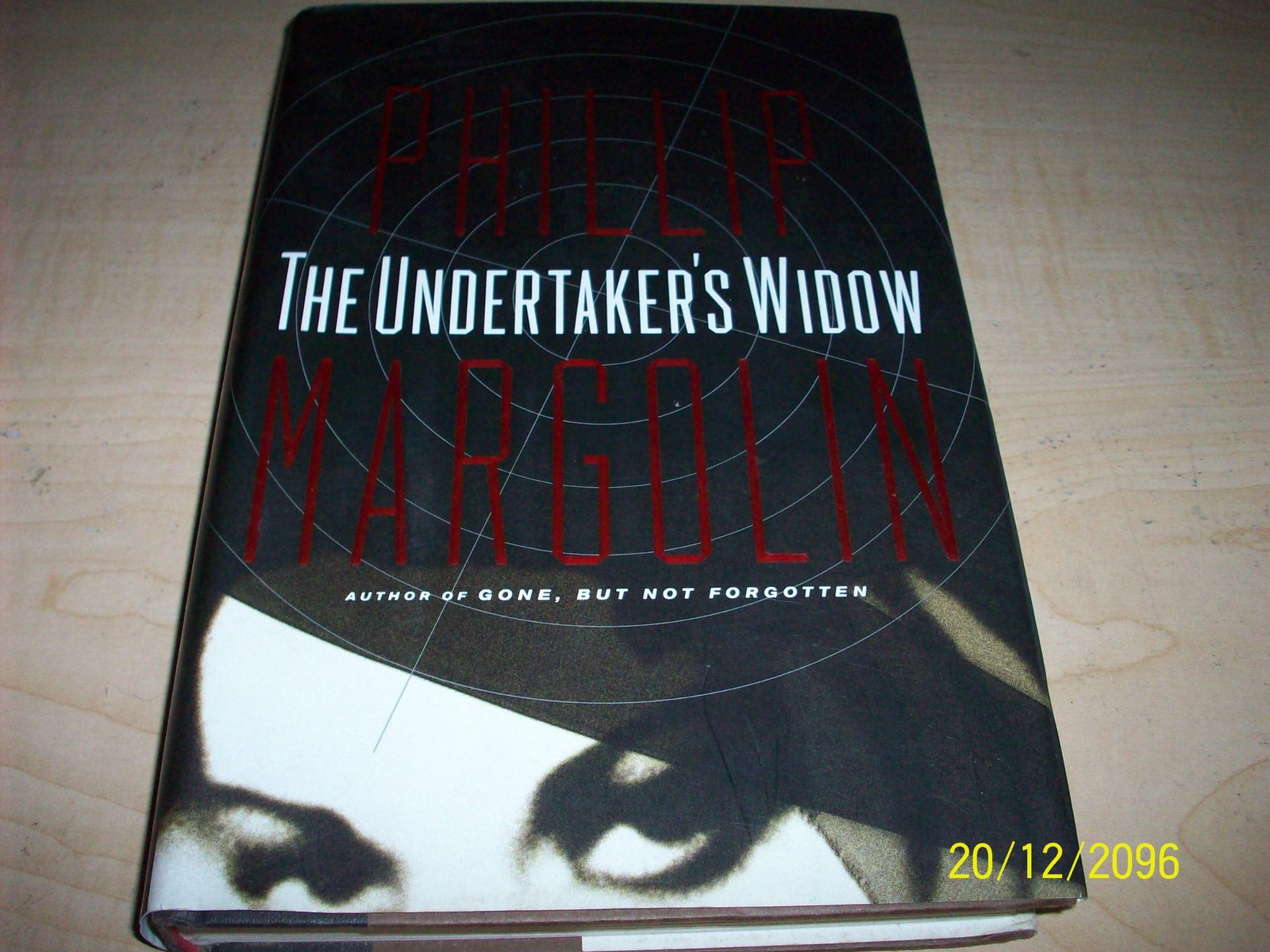 The Undertaker’s Widow – hardcover Margolin, Phillip
