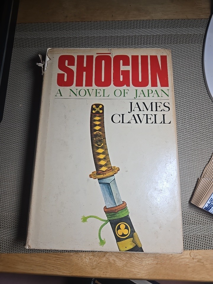 Shogun: A Novel of Japan Volume 1 – Hardcover By Clavell, James 1975