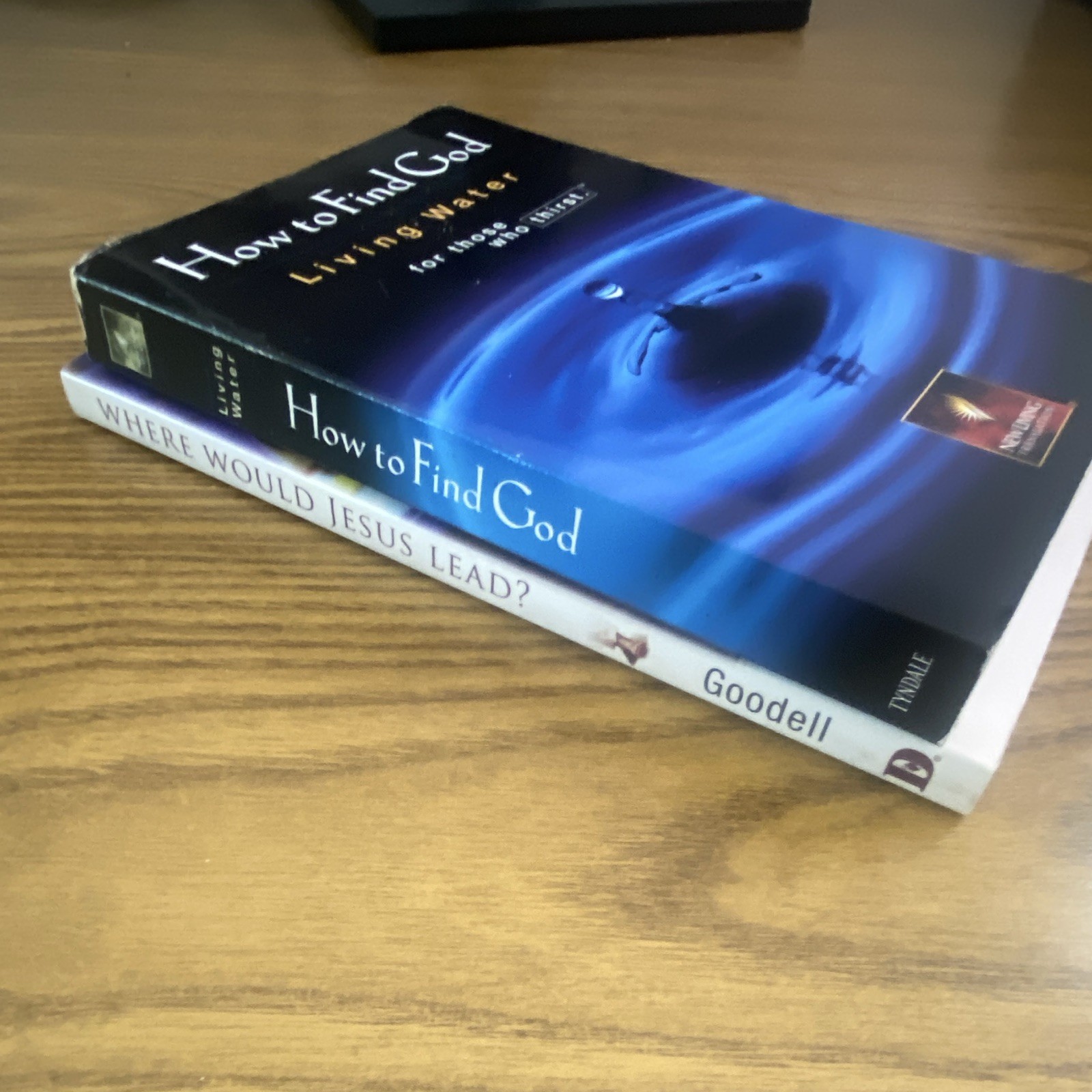 Faith & Leadership Book Bundle – Gary Goodell & New Living Translation (2 Books)