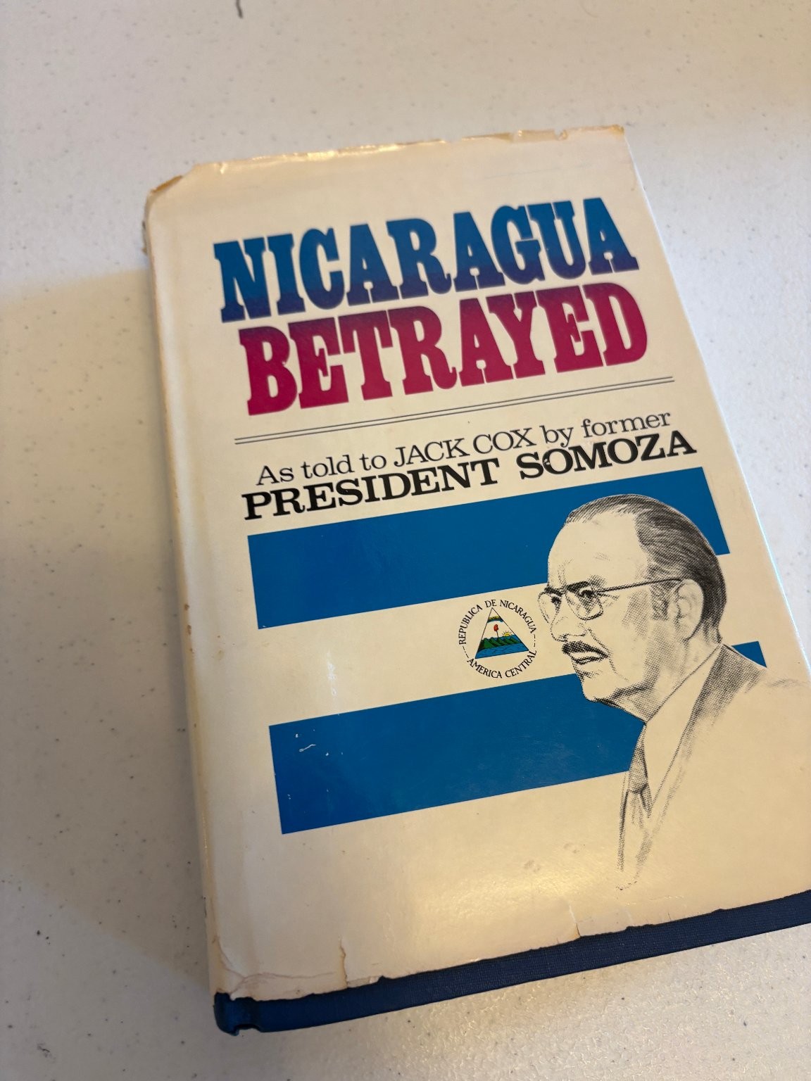 Nicaragua Betrayed Somoza Cox 1980 Western Islands Political History HC
