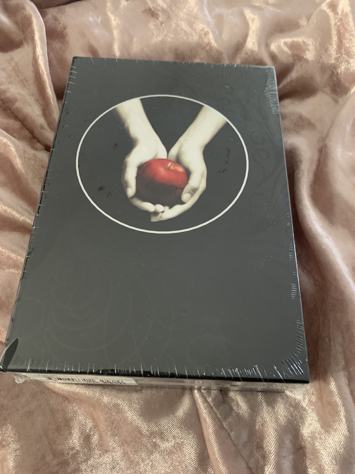 TWILIGHT ~COLLECTOR’S EDITION~SIGNED STEPHENIE MEYER RED AUTOPRINT SIGNATURE
