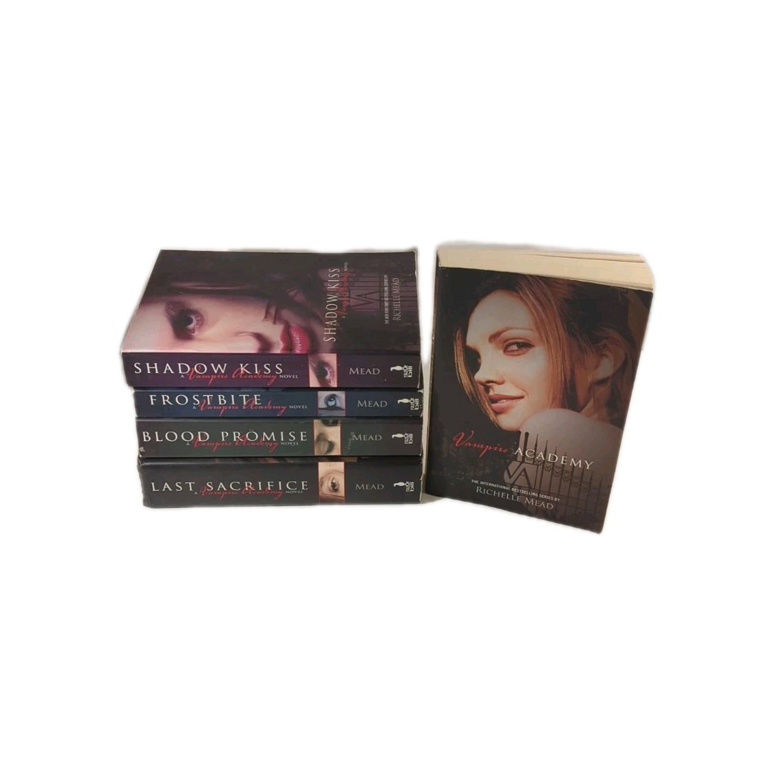 Vampire Academy Book Set 1-4, 6 Richelle Mead Paperback & Hardcover, Romance