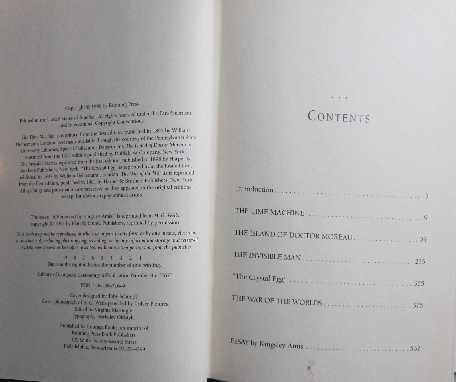 THE H.G. WELLS READER (COURAGE CLASSICS GIANT) BY H.G. WELLS – HARDCOVER