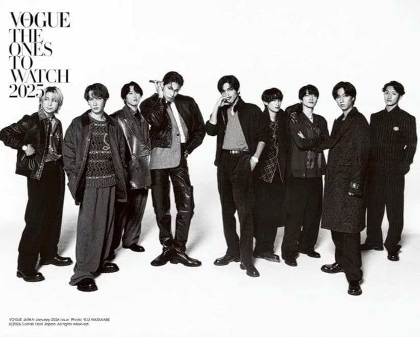 VOGUE JAPAN January 2026 Magazine Fashion Editorial Cover Issue