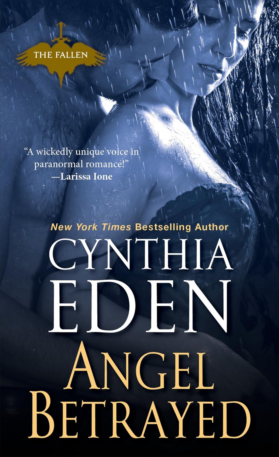 Angel Betrayed (Fallen) – mass market paperback Eden, Cynthia