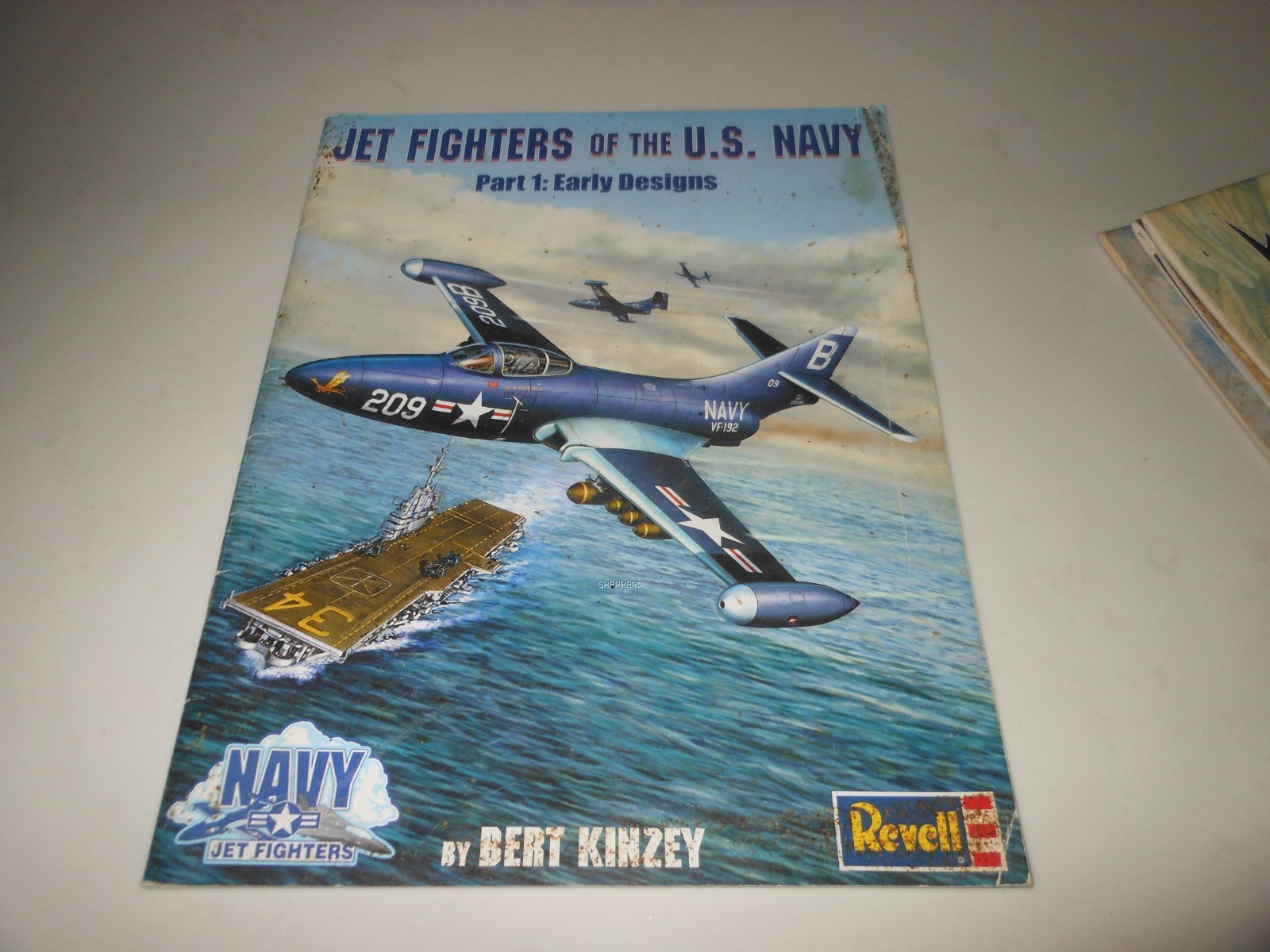 2002 Jet Fighters of the U.S. Navy Part 1. Early Designs – Revell / Bert Kinzey