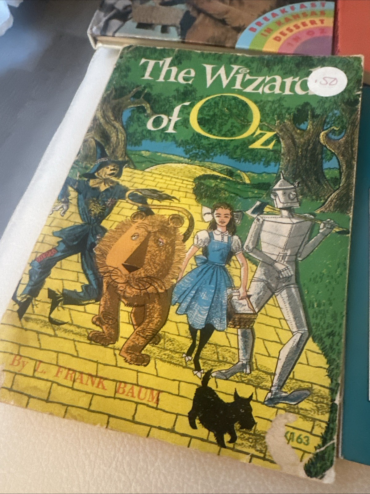Lot of 8 vtg Wizard of Oz books cookbook Ozma