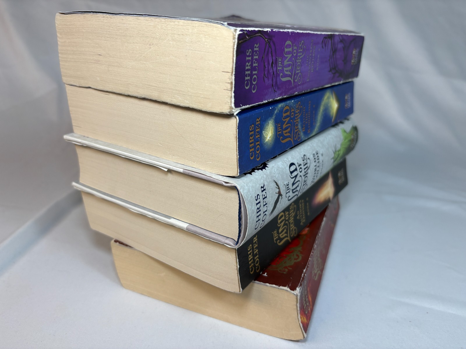 Mixed Lot Of 5 Land Of Stories Chris Colfer Soft & Hardcover Books 2 3 4 5 6
