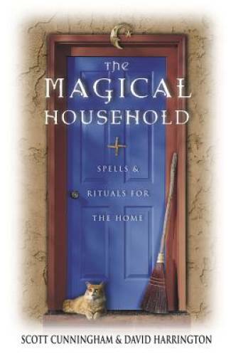 The Magical Household: Spells & Rituals for the Home (Llewellyn’s Practic – GOOD