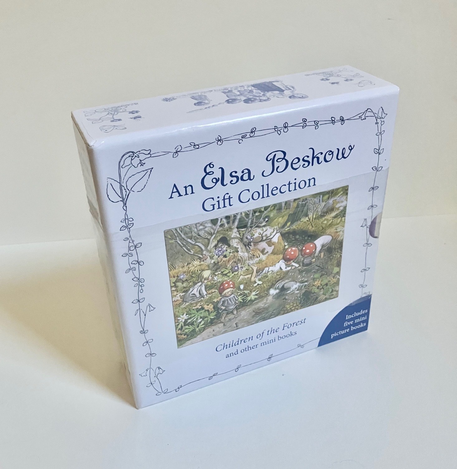 An Elsa Beskow Gift Collection Children of the Forest + 4 other mini books NEW!
