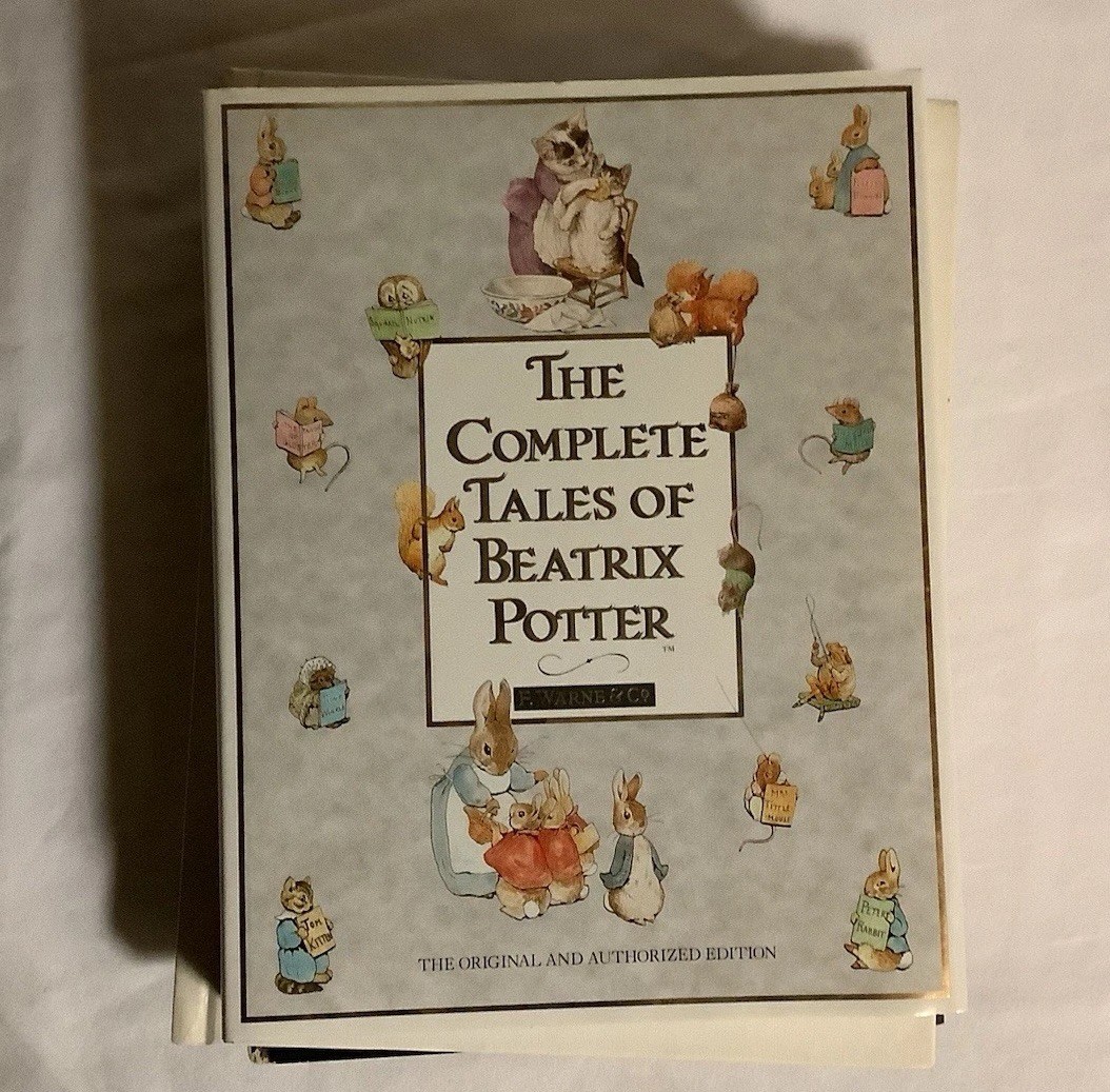 1989 Frederick Warne & Co. The Complete Tales of Beatrix Potter Hardcover Book