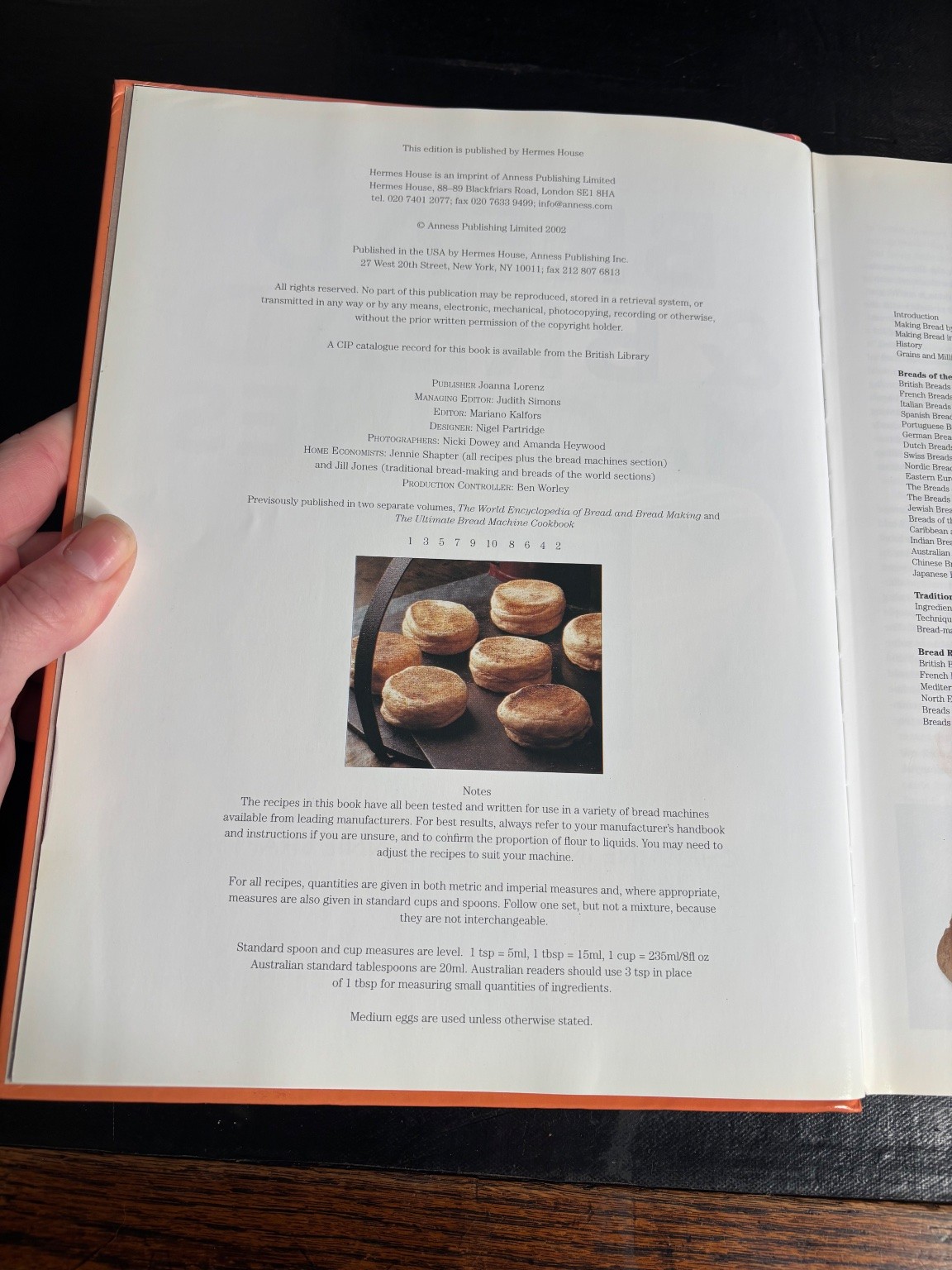 Complete Book of Bread & Bread Machines Ingram Shapter 2002 Hermes House